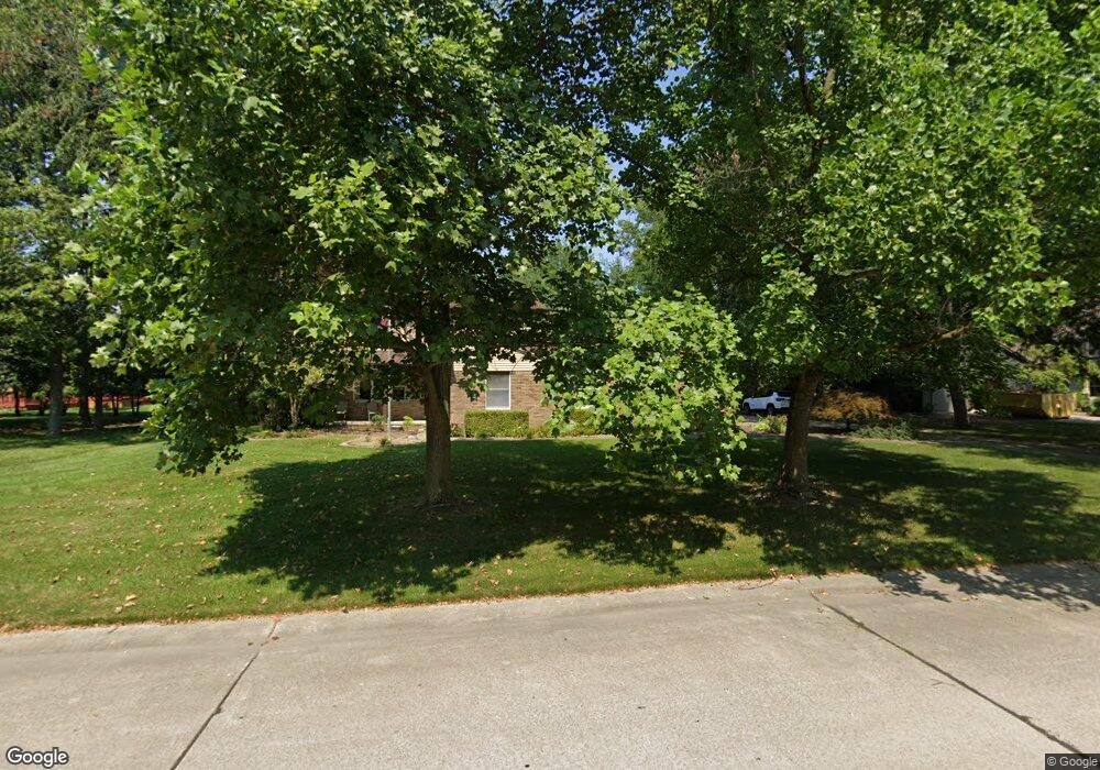 8268 Sarah Ct, Grosse Ile, MI 48138 - photo 1