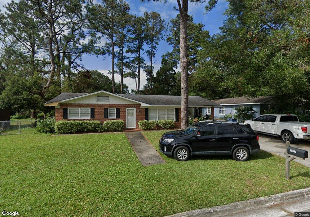 3237 Wisteria Ave, Brunswick, GA 31520 - photo 1