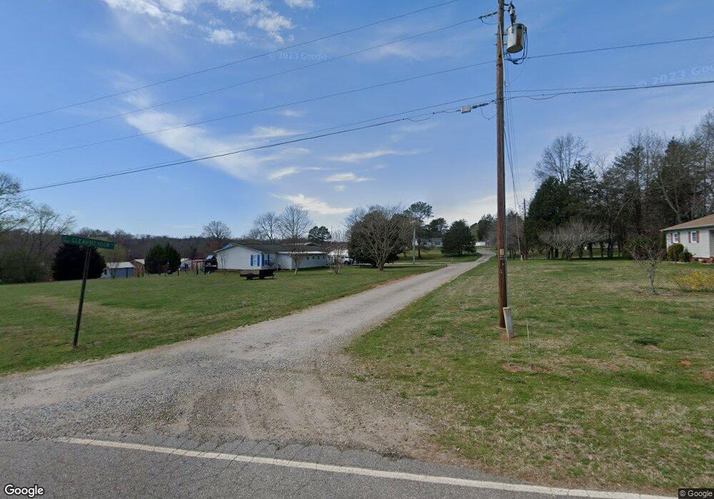 111 Clear Meadow Ln, Statesville, NC 28625 - photo 1