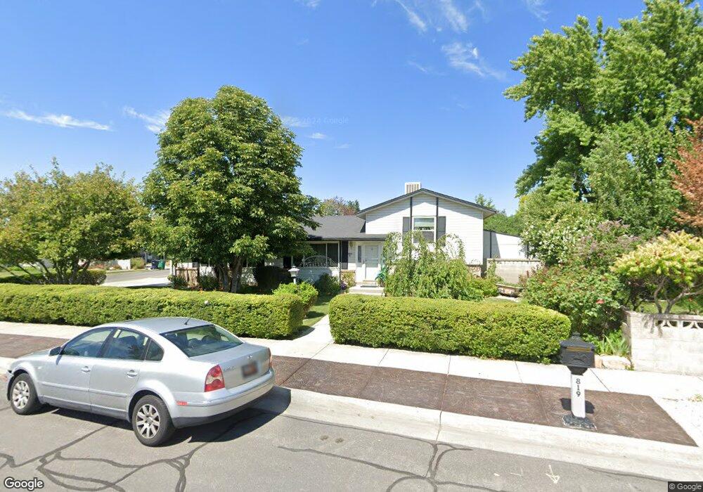 819 Chariot Dr, Sandy, UT 84094 - photo 1