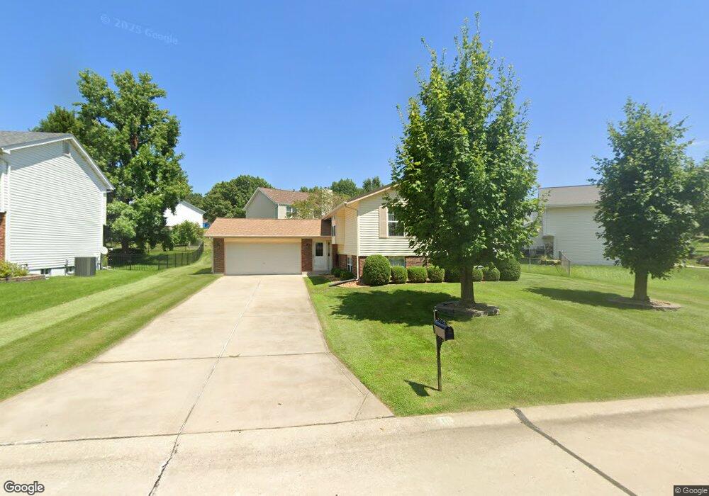 2912 Hameln Dr, Saint Charles, MO 63301 - photo 1