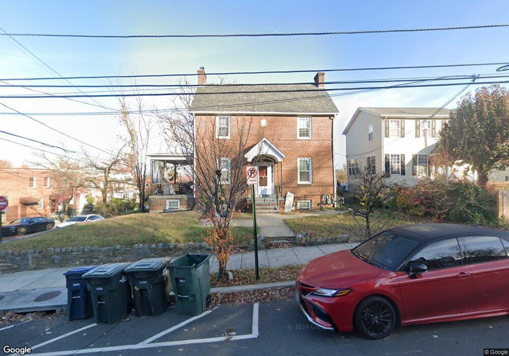 2820 R St SE unit B, Washington, DC 20020 - photo 1