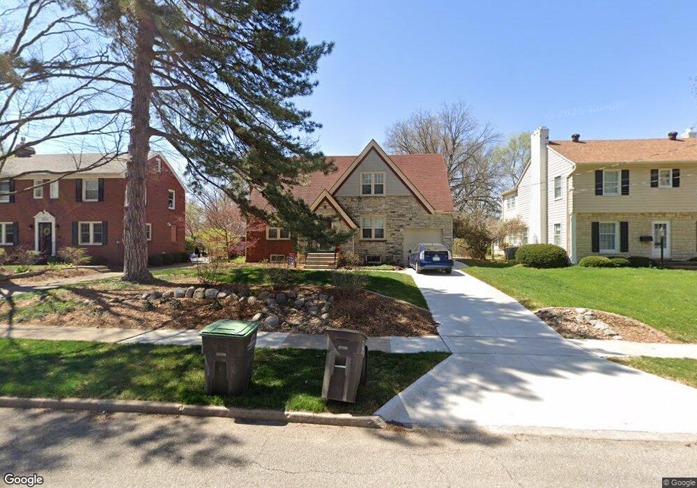 2004 44th St, Des Moines, IA 50310 - photo 1