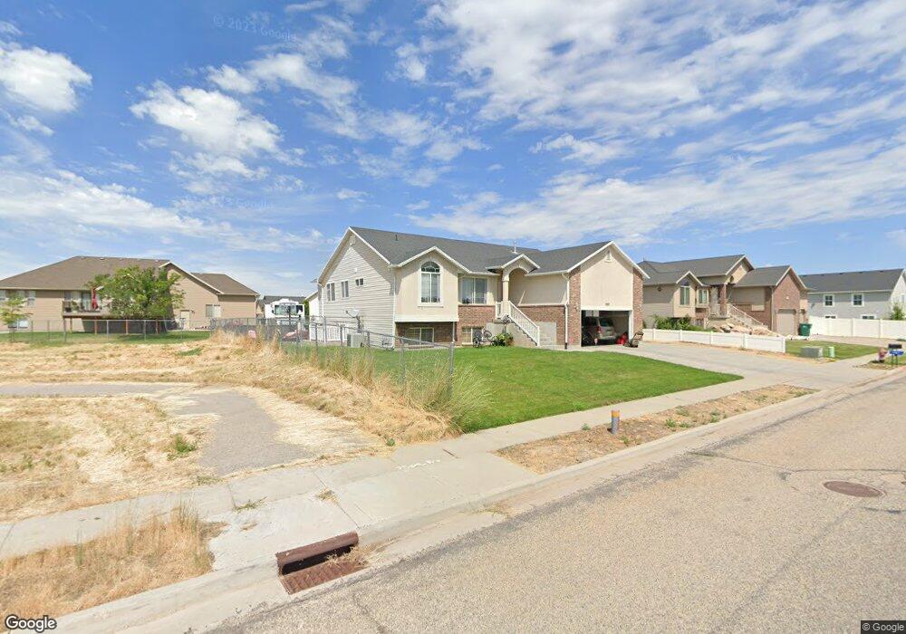 5337 S 4300 W, Hooper, UT 84315 - photo 1