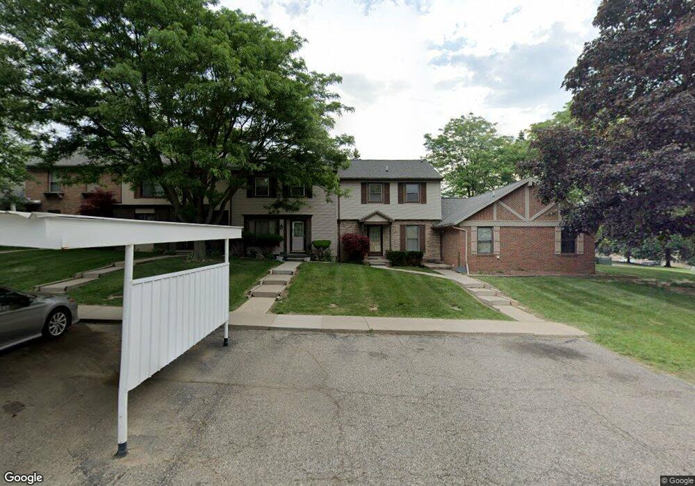 1149 River Hill Dr, Flint, MI 48532 - photo 1