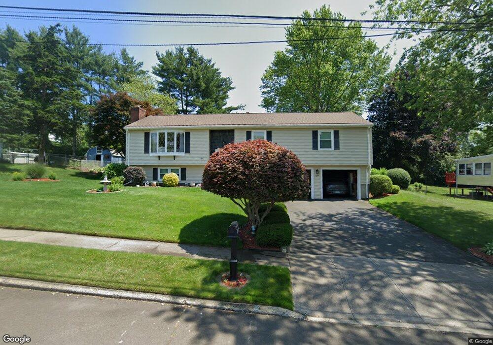 8 Middlefield Rd, West Haven, CT 06516 - photo 1