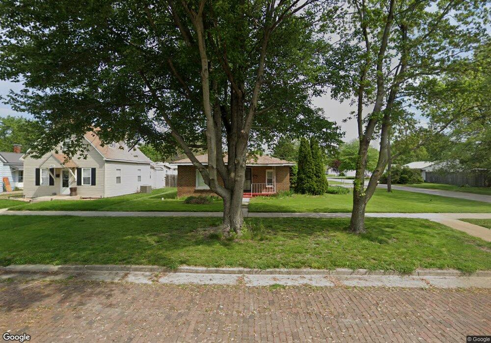 2800 Champaign Ave, Mattoon, IL 61938 - photo 1