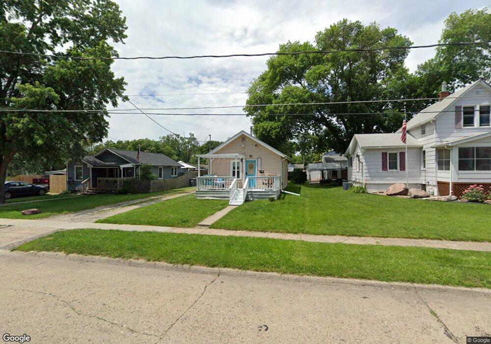 906 E 28th St, Des Moines, IA 50317 - photo 1