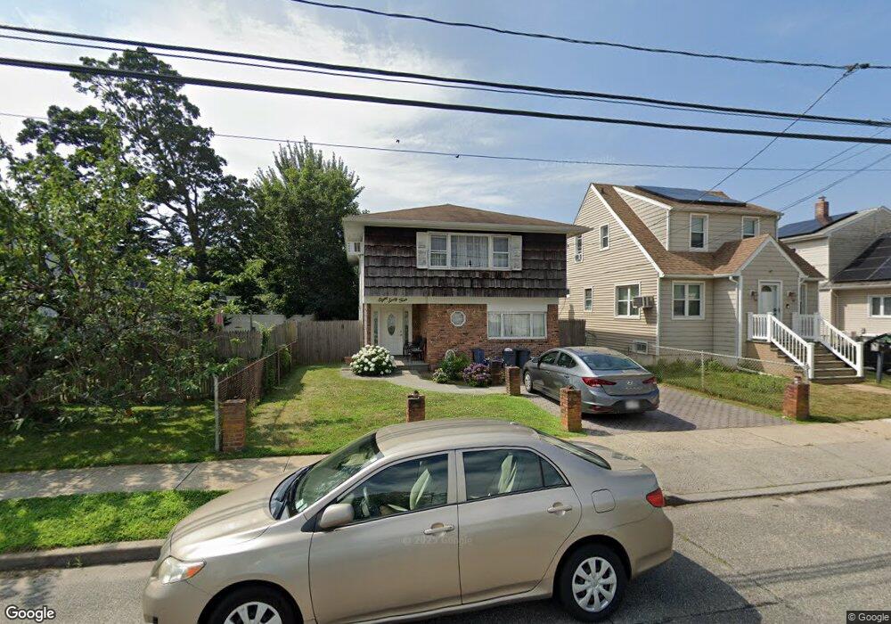 864 Washington St, Baldwin, NY 11510 - photo 1