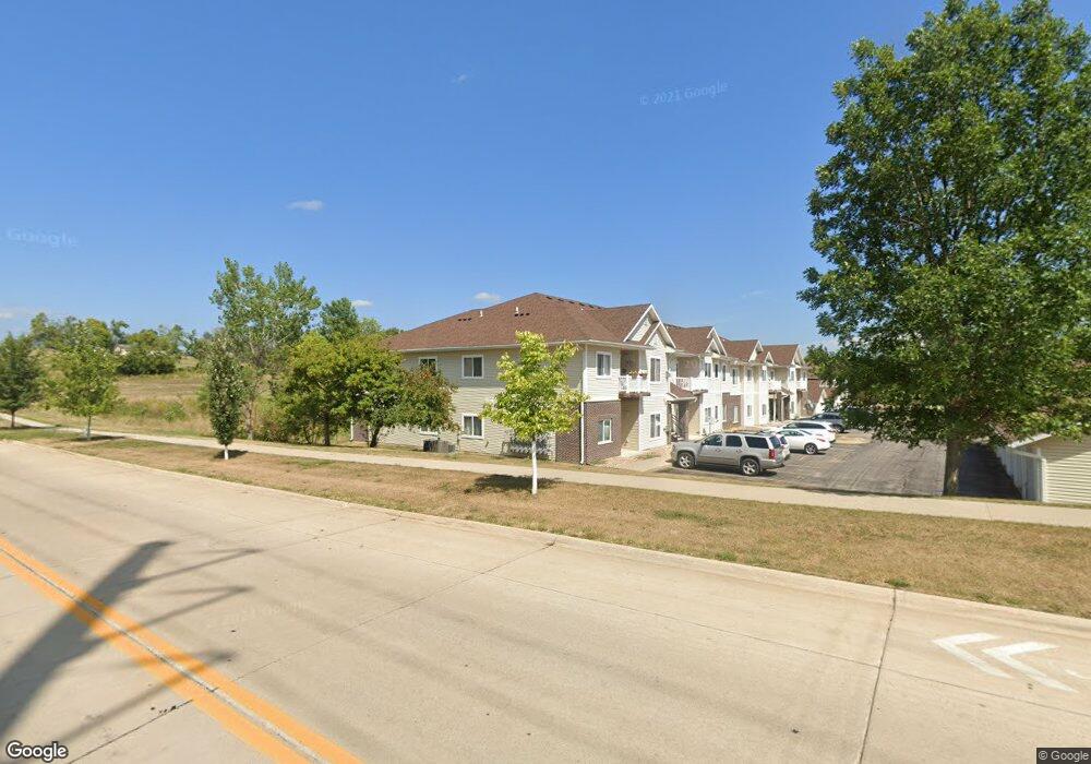 1960 Rockford Rd SW, Cedar Rapids, IA 52404 - photo 1