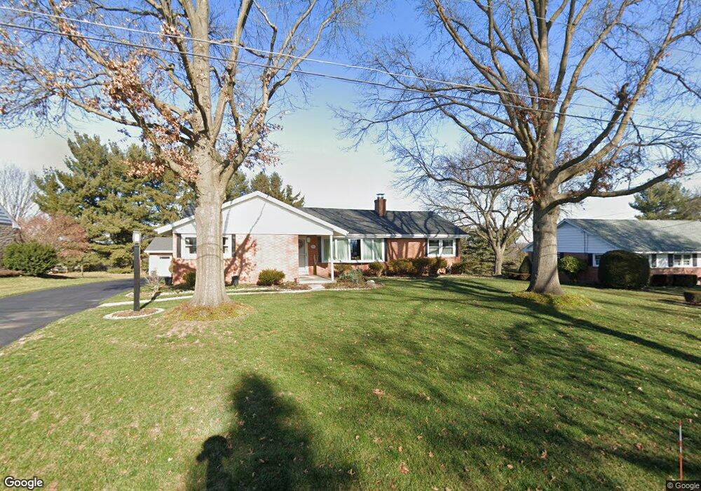 717 Bruce Ave, Mount Joy, PA 17552 - photo 1