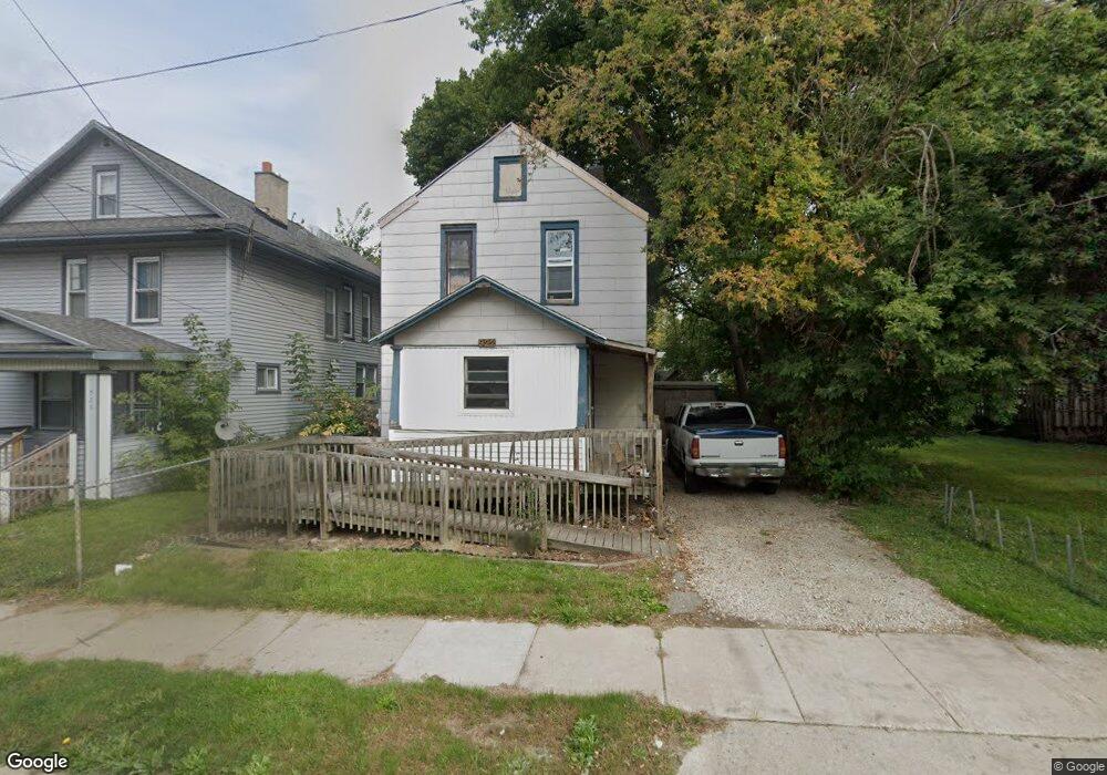 922 N Martin Luther King jr Blvd, Lansing, MI 48915 - photo 1