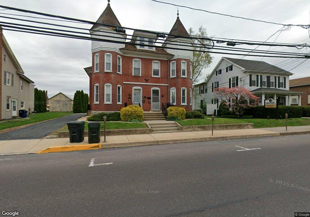 133 W Main St, New Holland, PA 17557 - photo 1