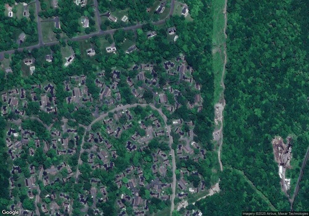 819 Hilltop Rd E, Southbury, CT 06488 - photo 1