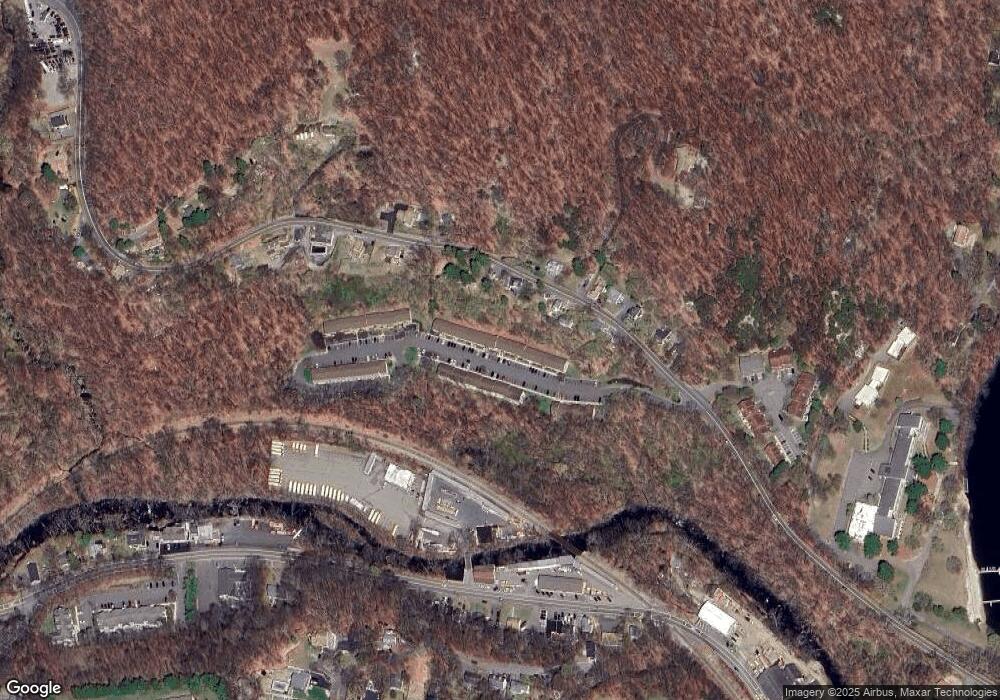 97 Treetop Ct, Bloomingdale, NJ 07403 - photo 1