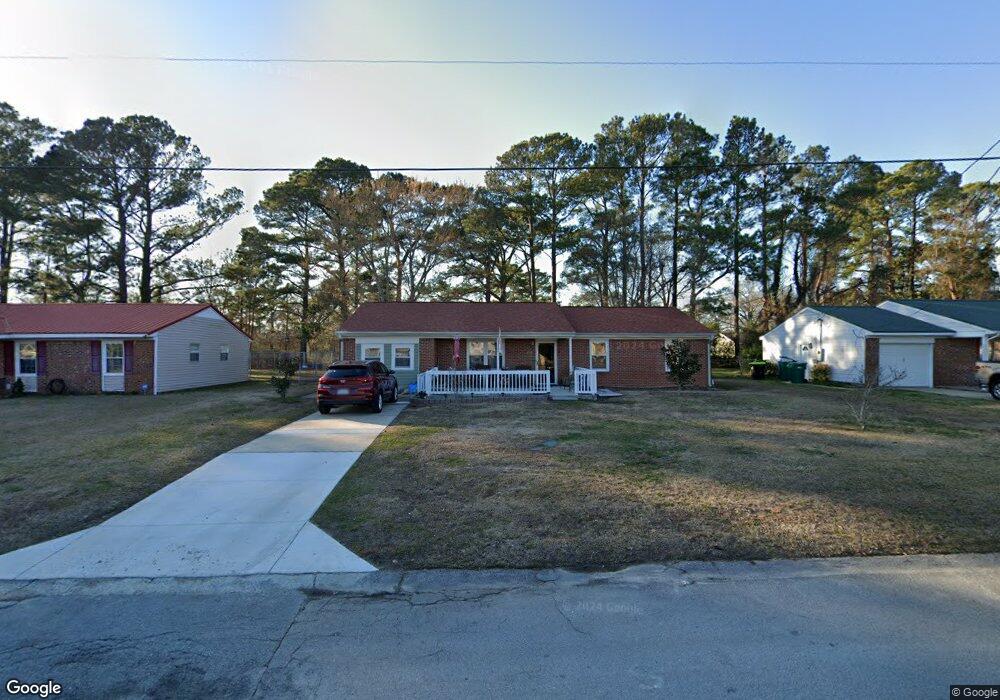 315 Tower Dr, Jacksonville, NC 28546 - photo 1