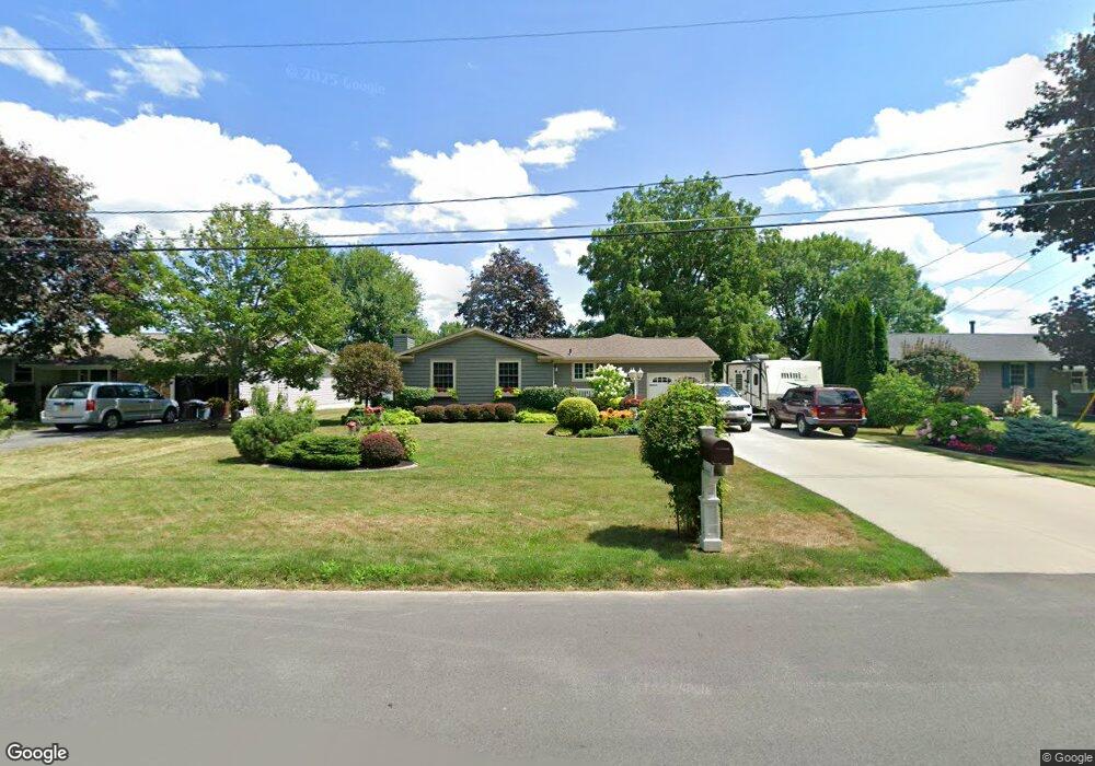 7313 Nickett Dr, North Tonawanda, NY 14120 - photo 1