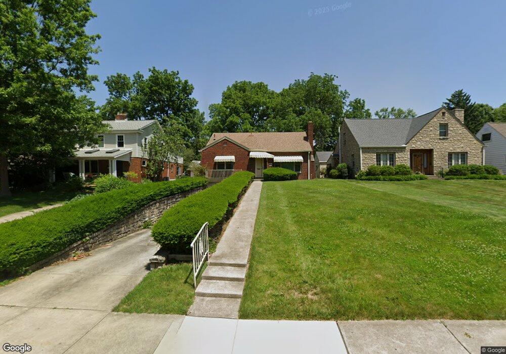 392 E Torrence Rd, Columbus, OH 43214 - photo 1