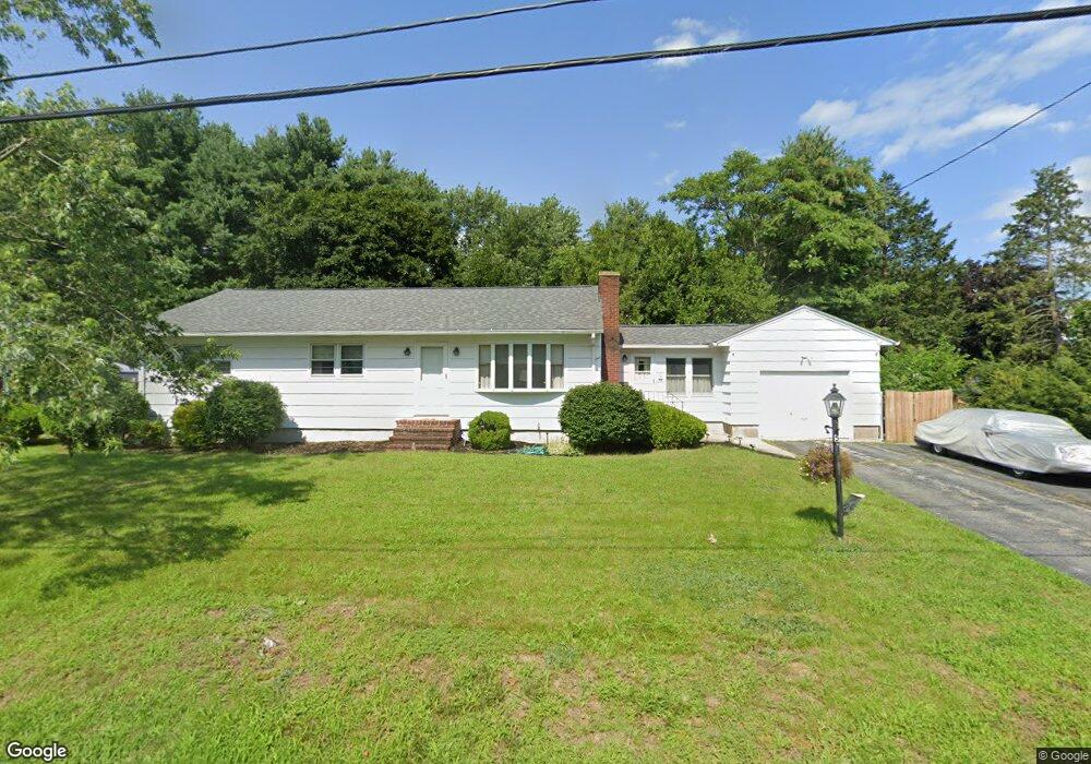 5 Crestwood Cir, Lawrence, MA 01843 - photo 1