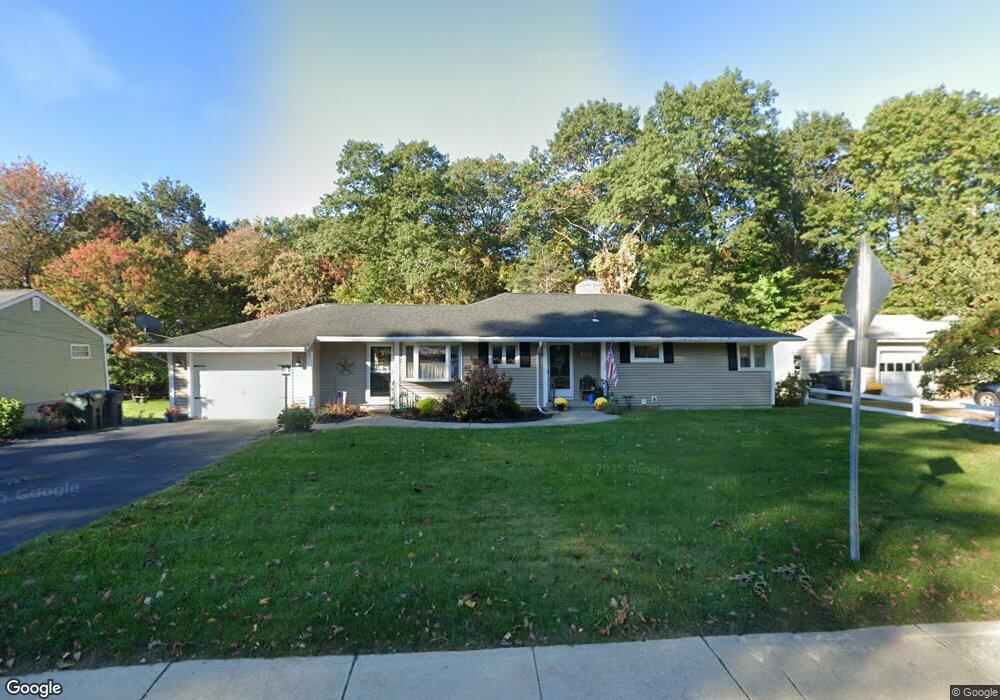 105 Holden St, Holden, MA 01520 - photo 1