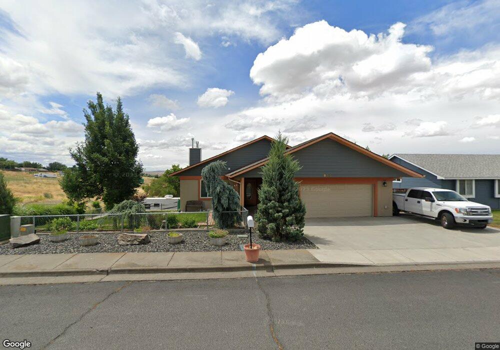 975 S Main St, Pendleton, OR 97801 - photo 1
