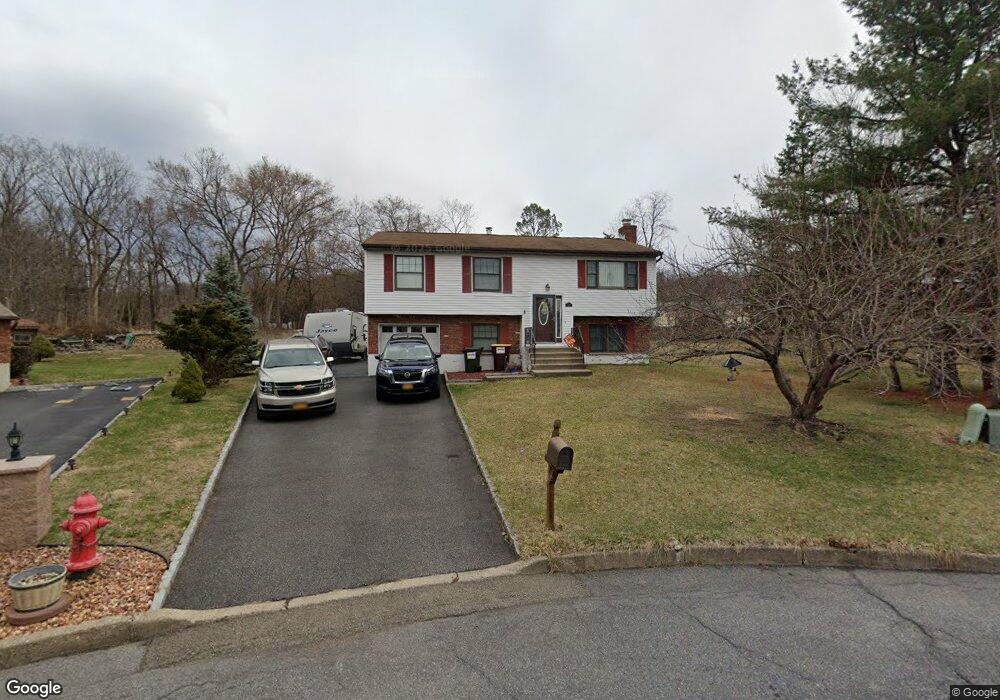 12 Liberty Ct, Washingtonville, NY 10992 - photo 1