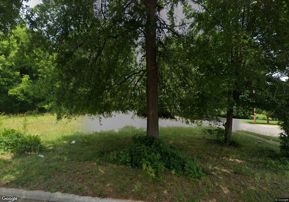 932 S Meeting St, Statesville, NC 28677 - photo 1