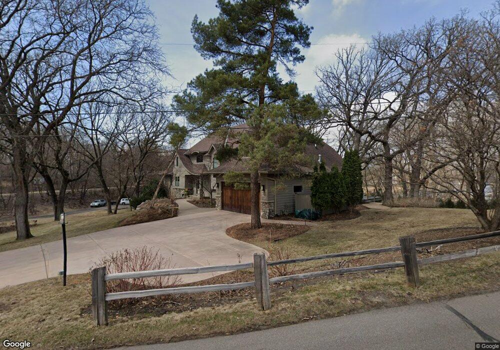 3300 Fairchild Ave, Wayzata, MN 55391 - photo 1