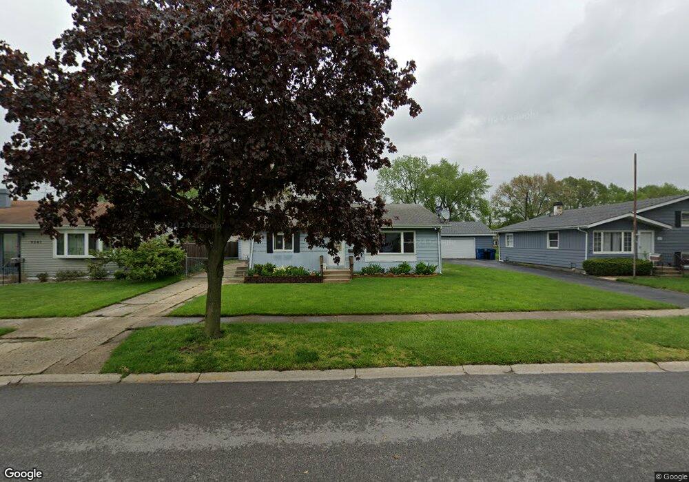 9545 Farmer Dr, Highland, IN 46322 - photo 1