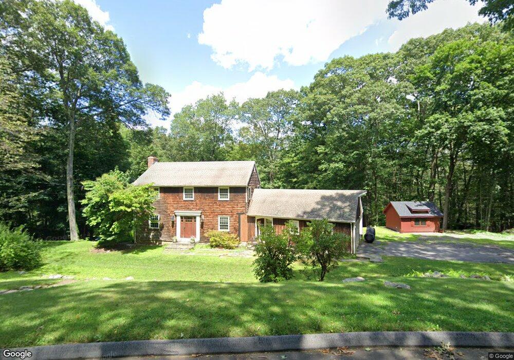 112 Standish Dr, Ridgefield, CT 06877 - photo 1