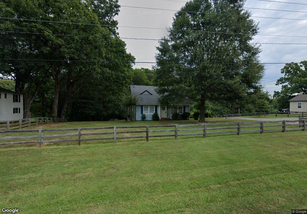 290 River Rd W, Manakin Sabot, VA 23103 - photo 1