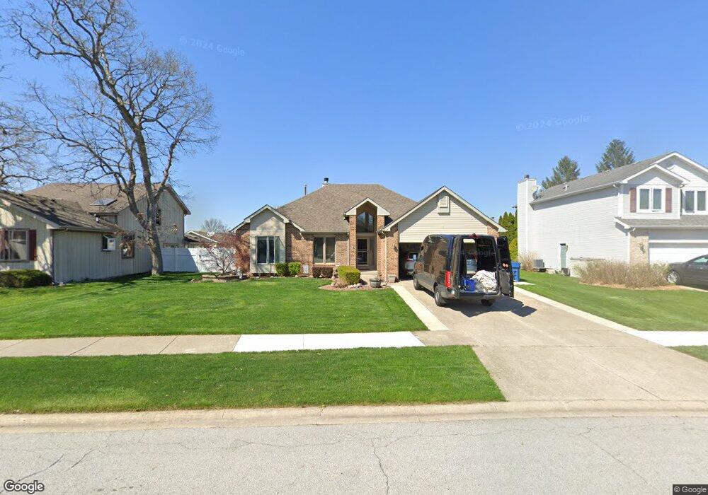 1502 Oak Leaf Dr, Crown Point, IN 46307 - photo 1