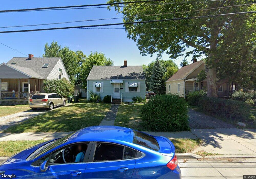 1367 E 289th St, Wickliffe, OH 44092 - photo 1