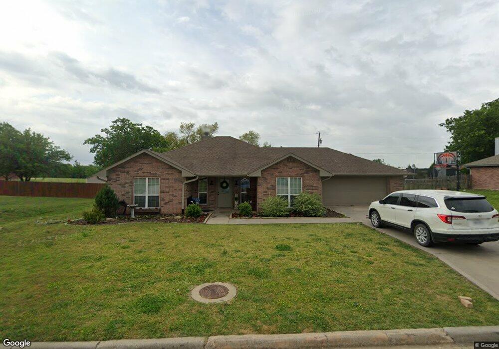 213 Bryant St, Pottsboro, TX 75076 - photo 1