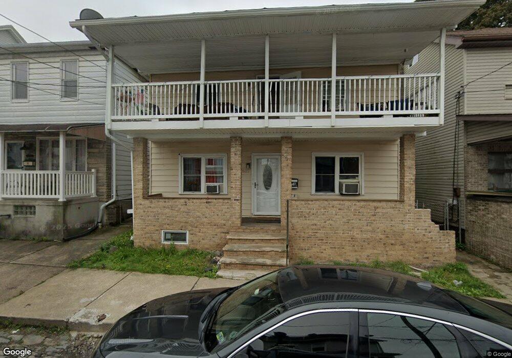 522 E Chestnut St, Hazleton, PA 18201 - photo 1