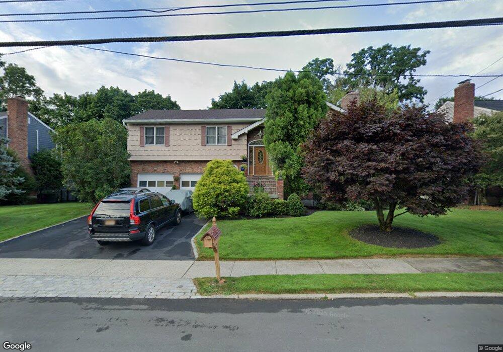 85 Locust Ave E, West Harrison, NY 10604 - photo 1