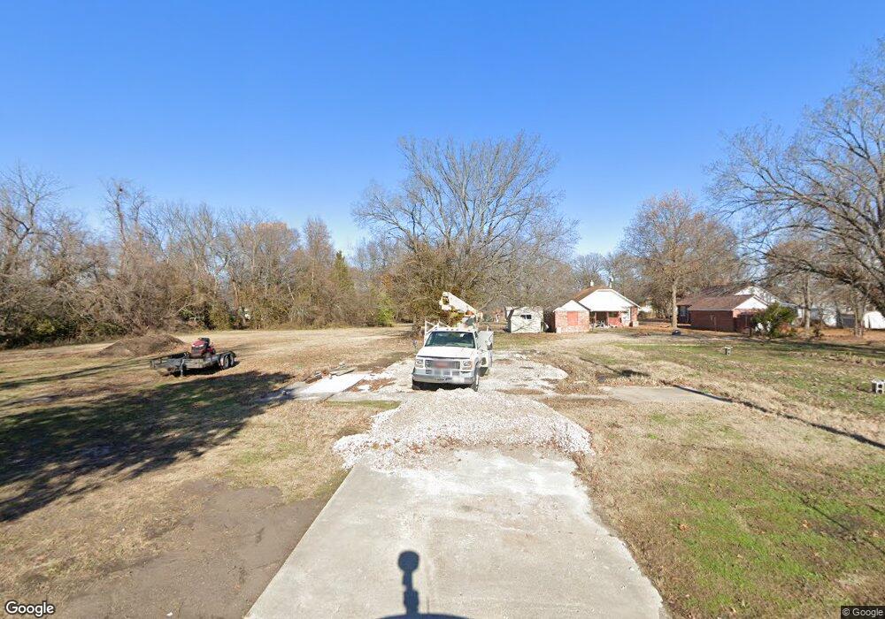 3511 Corning Ave, Parsons, KS 67357 - photo 1