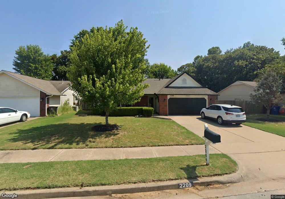 2209 W Quinton St, Broken Arrow, OK 74011 - photo 1