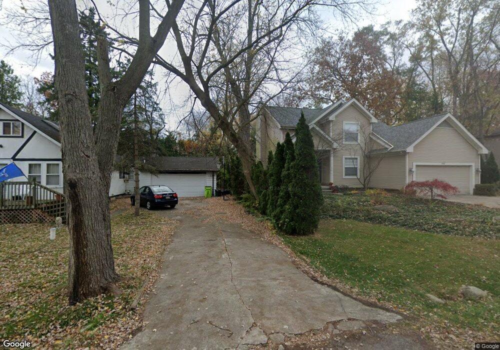 3961 Clubview Ave, West Bloomfield, MI 48324 - photo 1