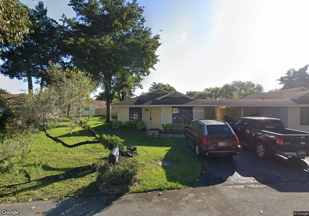 3652 E Forge Rd unit 8, Davie, FL 33328 - photo 1