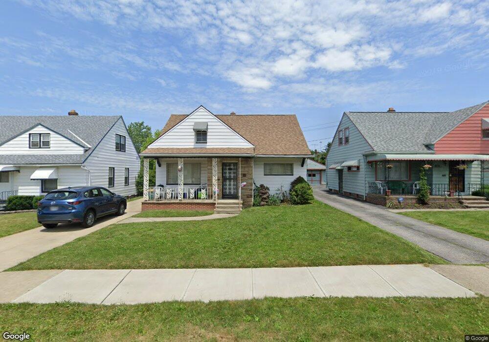 19305 Longview Ave, Maple Heights, OH 44137 - photo 1