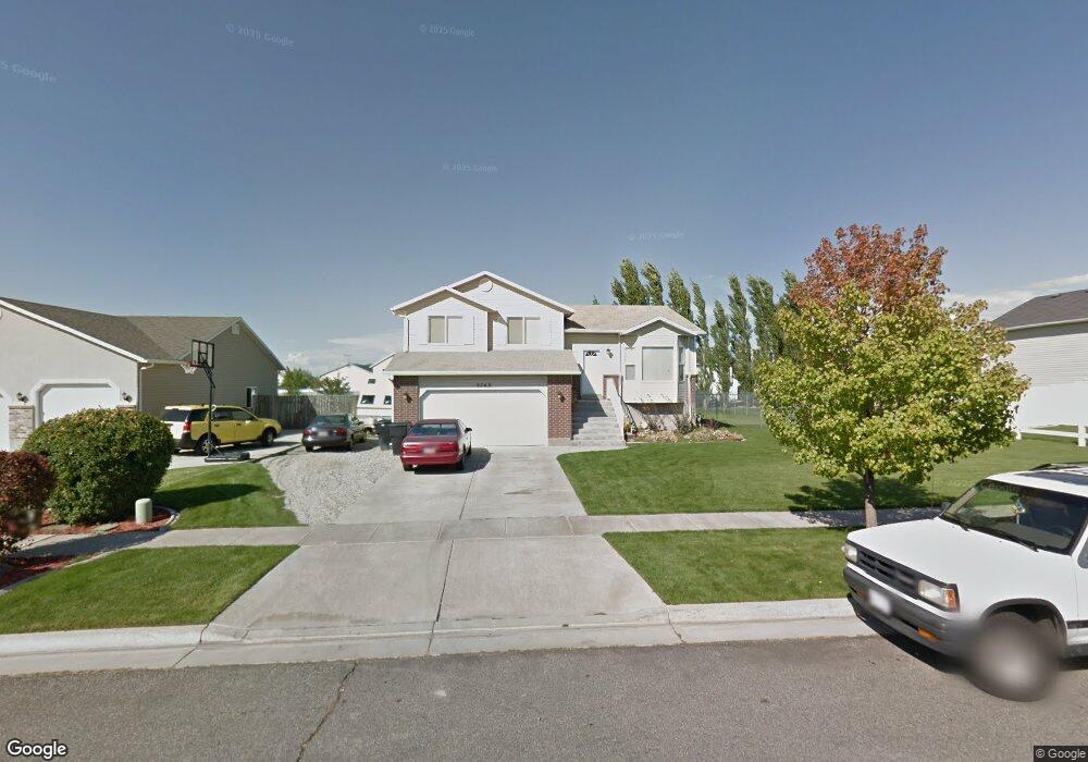 2742 W 2175 N, Clearfield, UT 84015 - photo 1