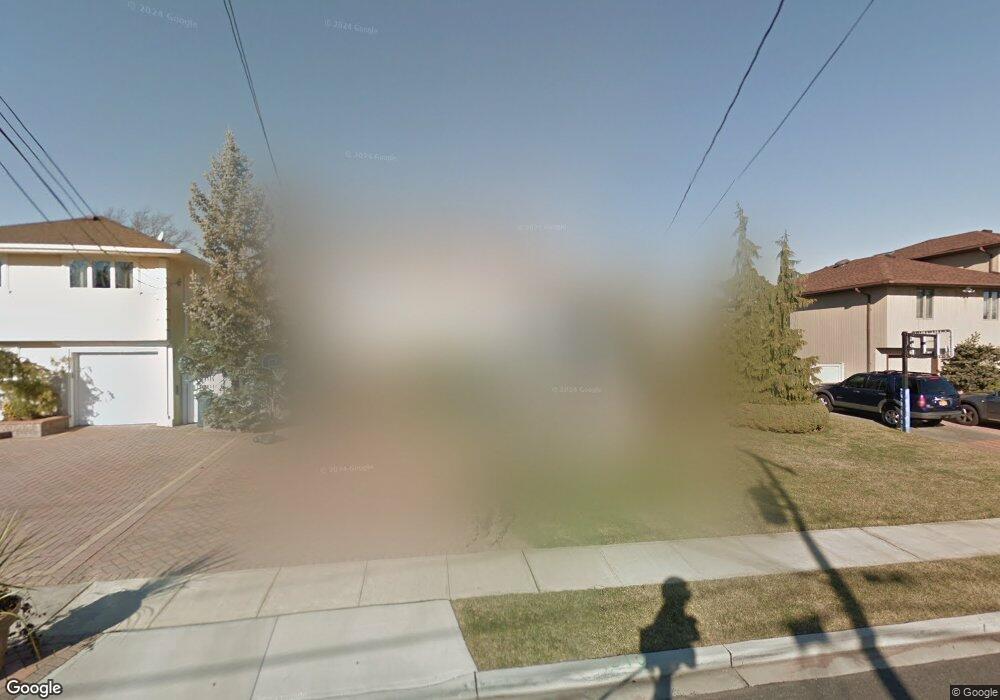 2533 Randy Ln, Bellmore, NY 11710 - photo 1