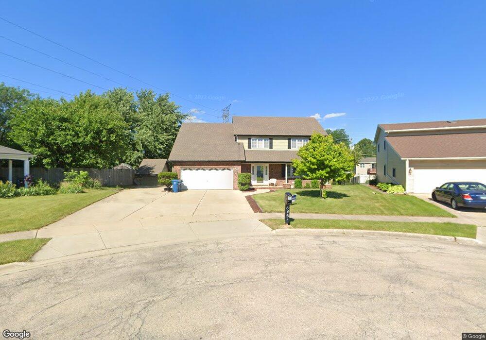 845 N Geneva Ct, Elmhurst, IL 60126 - photo 1