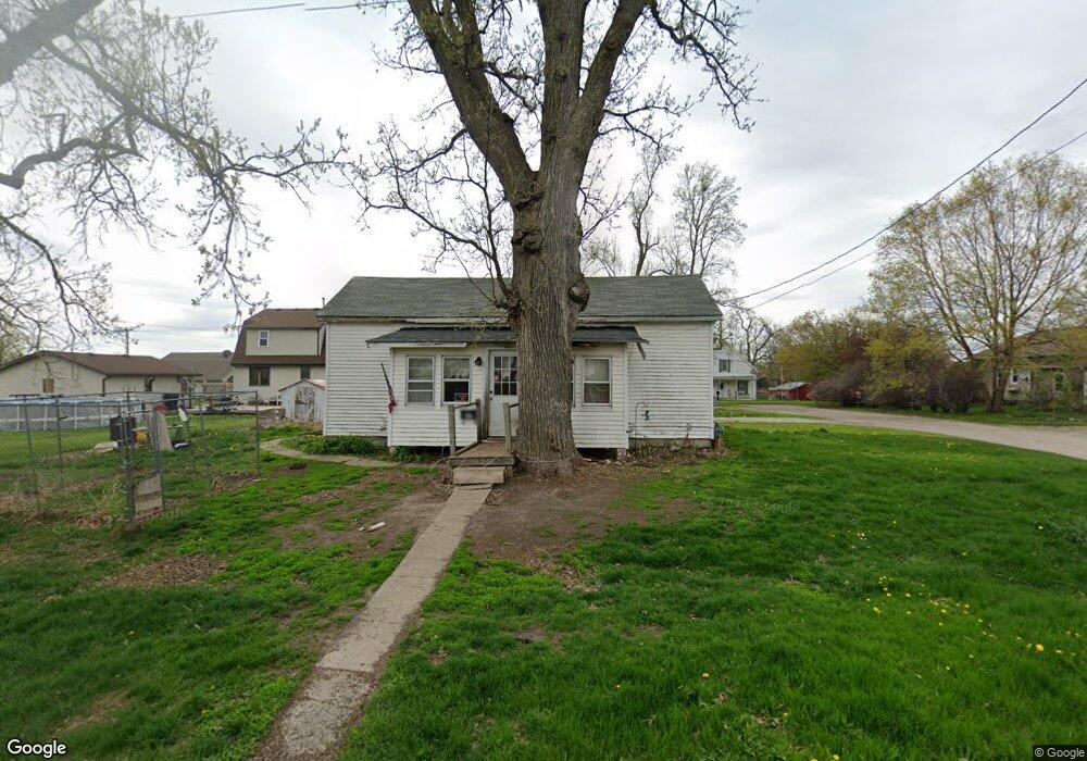 703 E 4 1/2 St S, Newton, IA 50208 - photo 1