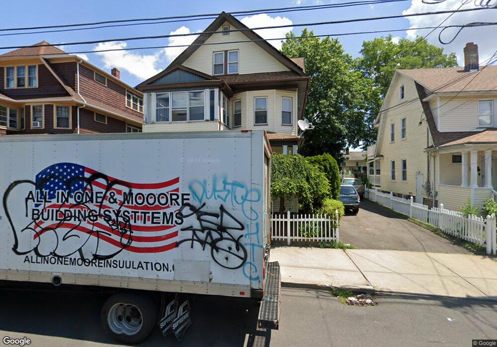 130 Kent Ave unit 132, Bridgeport, CT 06610 - photo 1