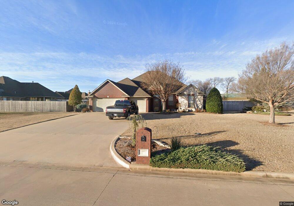 206 Begonia Ln, Cache, OK 73527 - photo 1