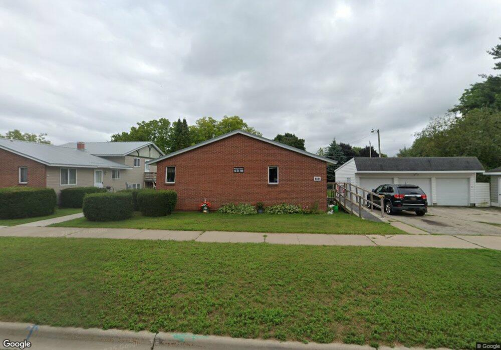 811 14th Ave, Menominee, MI 49858 - photo 1