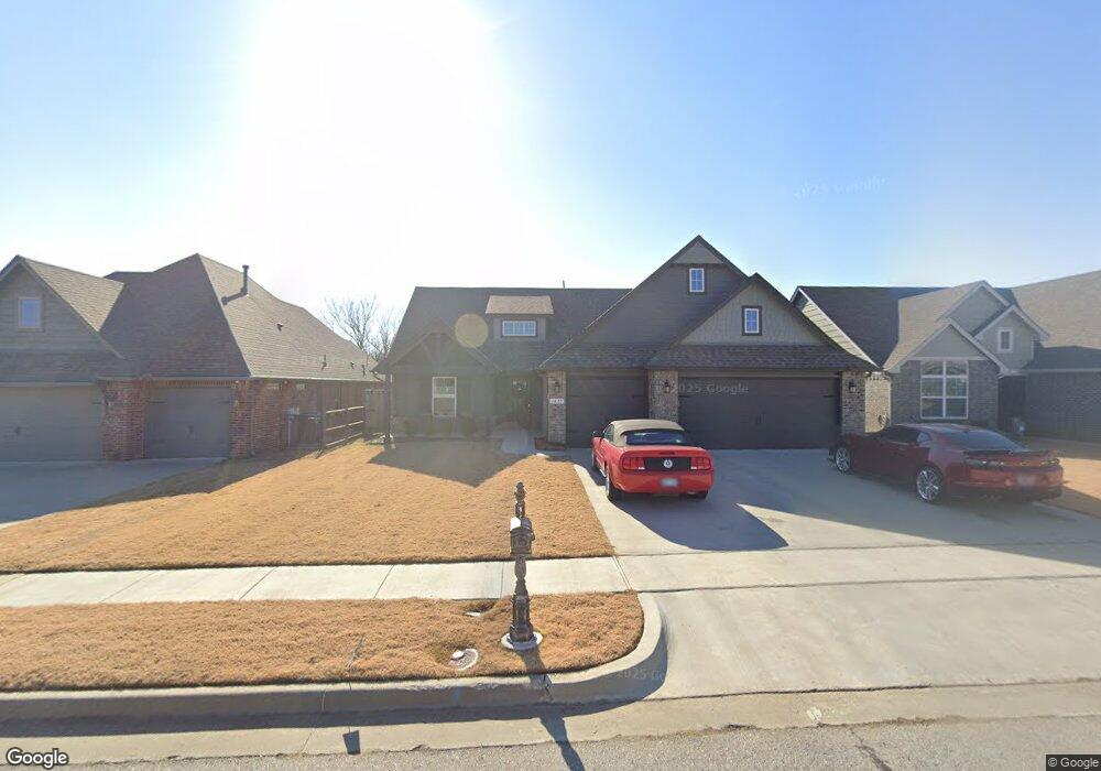 1415 E Utica Place, Broken Arrow, OK 74011 - photo 1