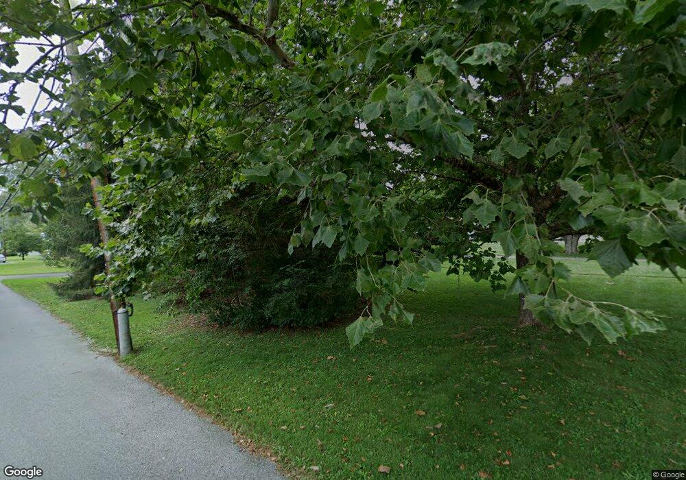 201 W Simpson St, Bedford, PA 15522 - photo 1